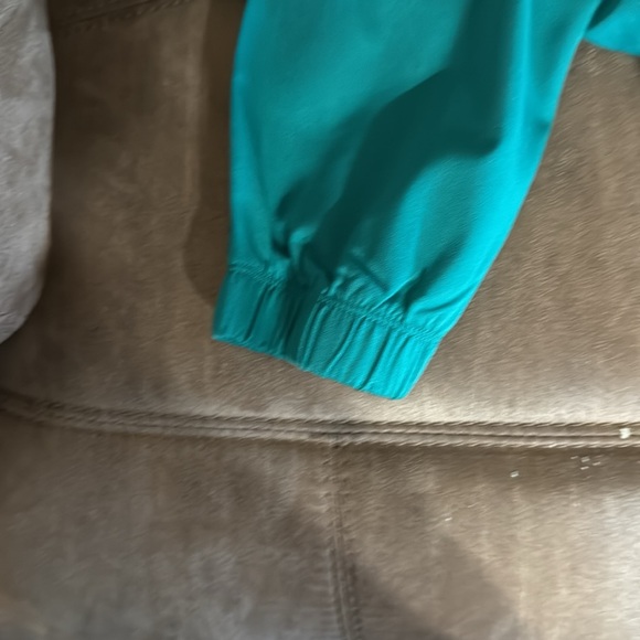 Gently used green scrub pants - Picture 6 of 6